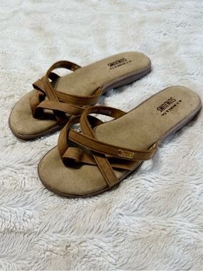 G.H. Bass Sunjuns Sharon Woman's Vintage Crisscross Toe Style Sandals Sz 7